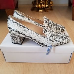 NWT Alex Marie Faux Snakeskin Leather Penny Loafer Style Block Chunky Heel Gray